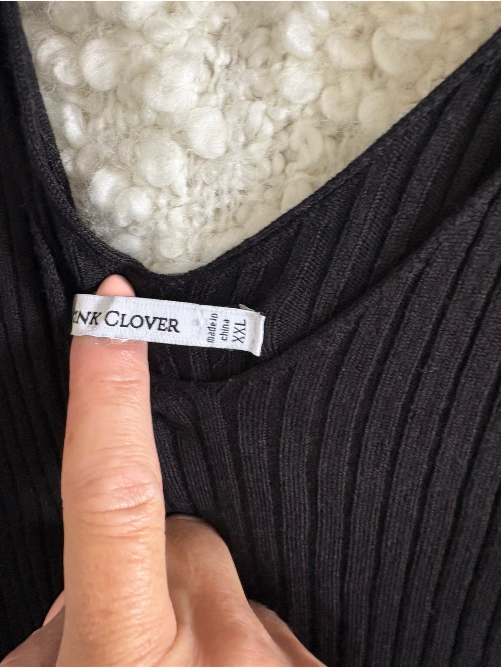 Pink Clover Black Ribbed V-Neck Tank - Picture 4 of 5